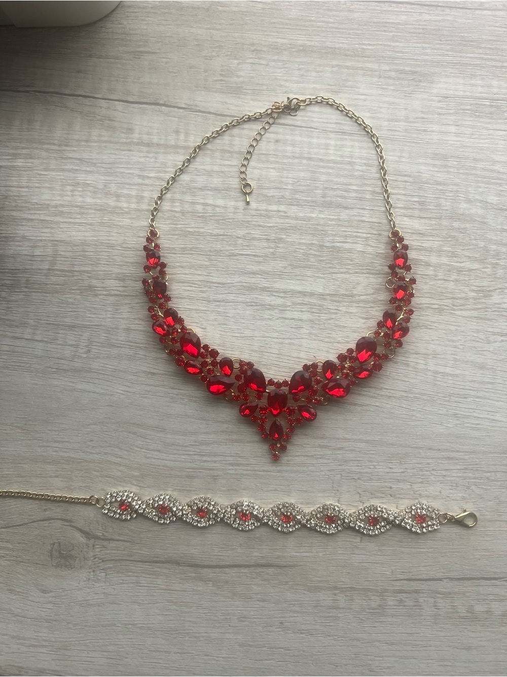 Crimson Red Rhinestone V-Shape Statement Necklace & Bracelet Set nip - Picture 2 of 4